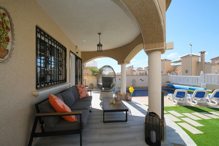 Image No.26-3 Bed Villa for sale