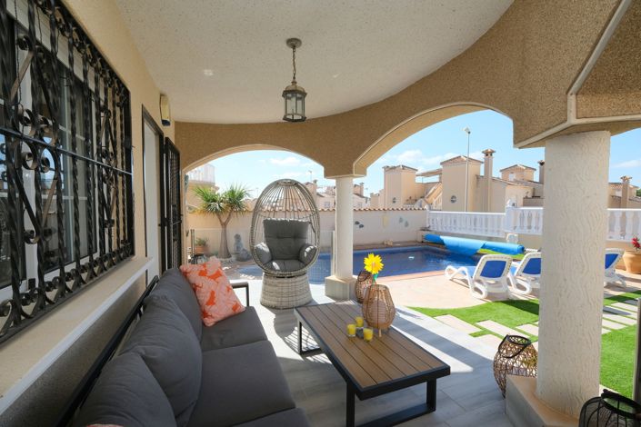 Image No.3-3 Bed Villa for sale