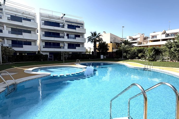 Image No.20-2 Bed Apartment for sale