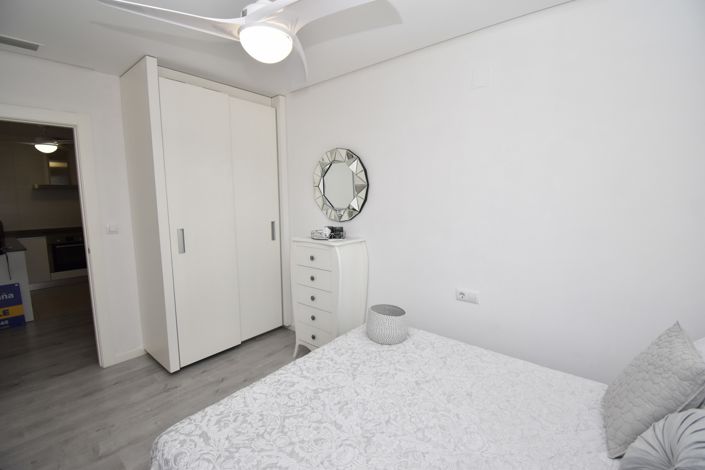Image No.14-2 Bed Property for sale