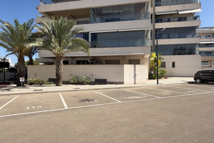 Image No.20-2 Bed Property for sale