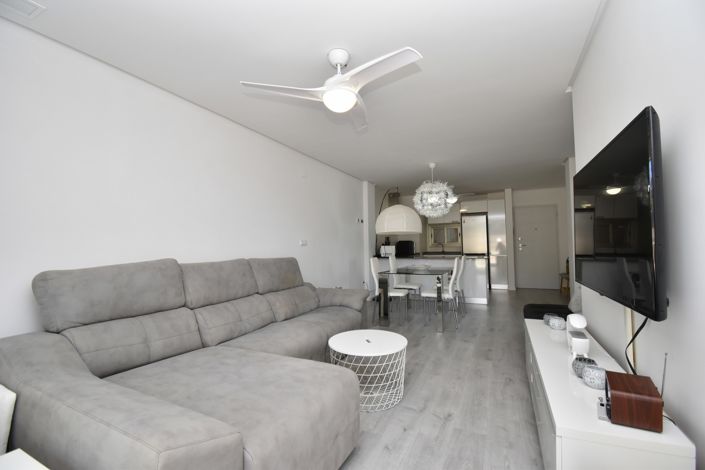 Image No.4-2 Bed Property for sale