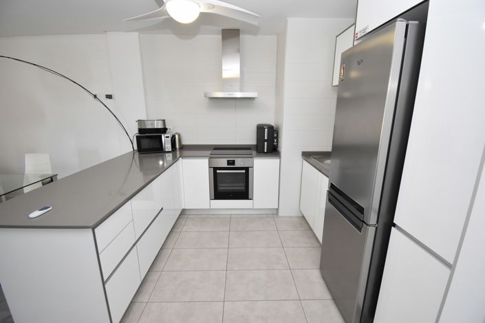 Image No.6-2 Bed Property for sale