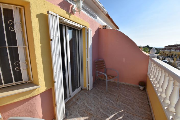Image No.14-3 Bed Townhouse for sale