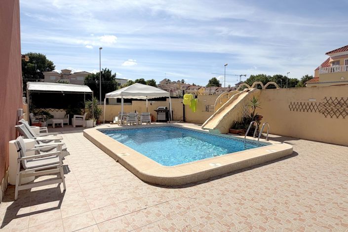 Image No.32-3 Bed Villa for sale