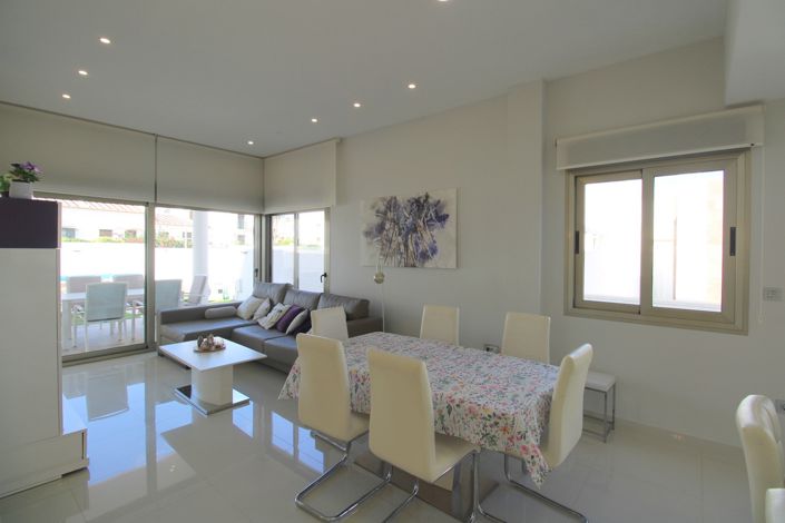 Image No.12-3 Bed Villa for sale