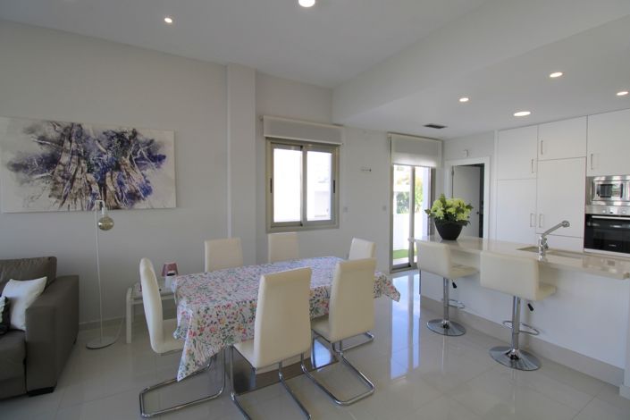 Image No.16-3 Bed Villa for sale