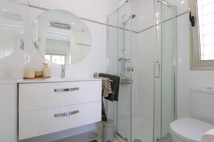 Image No.19-3 Bed Villa for sale