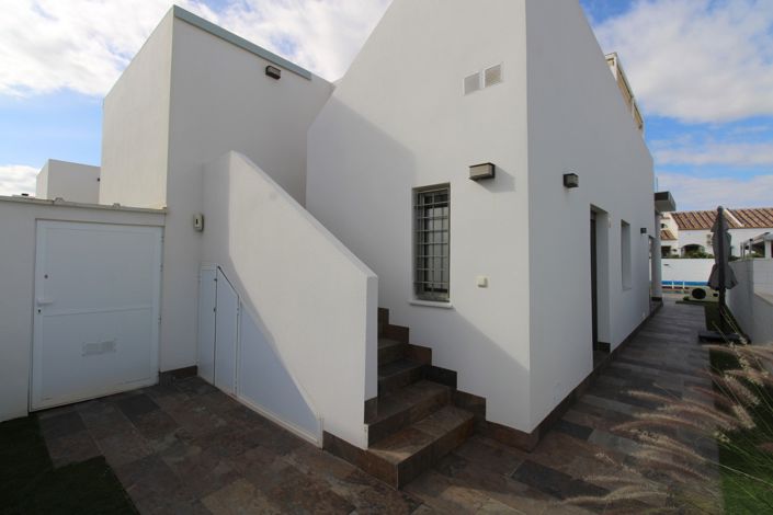 Image No.28-3 Bed Villa for sale