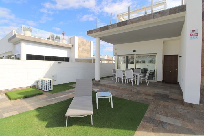 Image No.6-3 Bed Villa for sale
