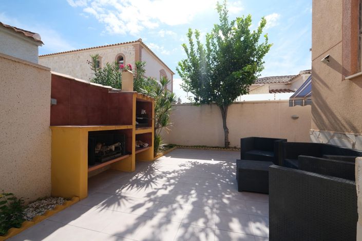 Image No.19-2 Bed Villa for sale