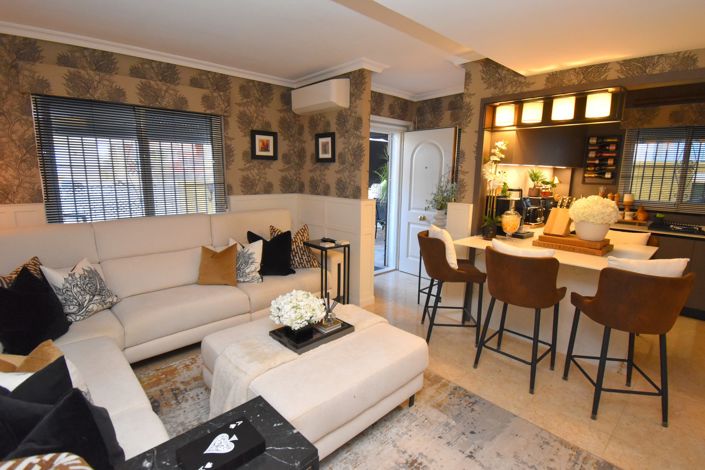 Image No.10-3 Bed Townhouse for sale