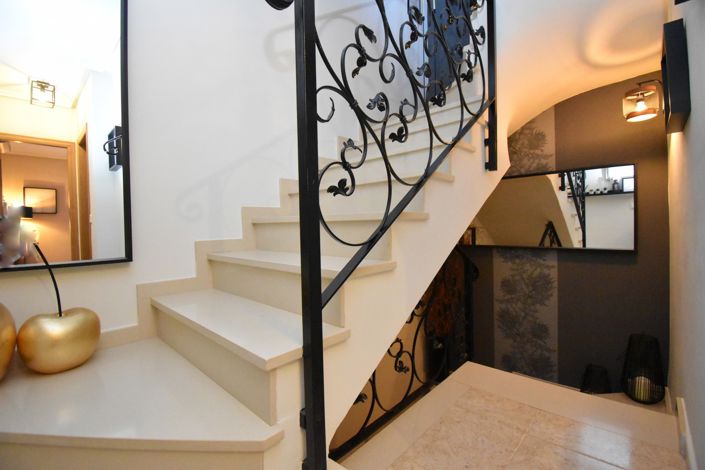 Image No.21-3 Bed Townhouse for sale