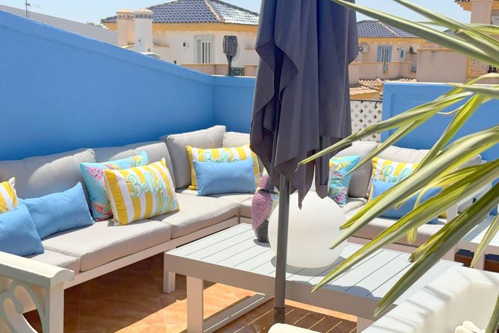 Image No.27-3 Bed Townhouse for sale