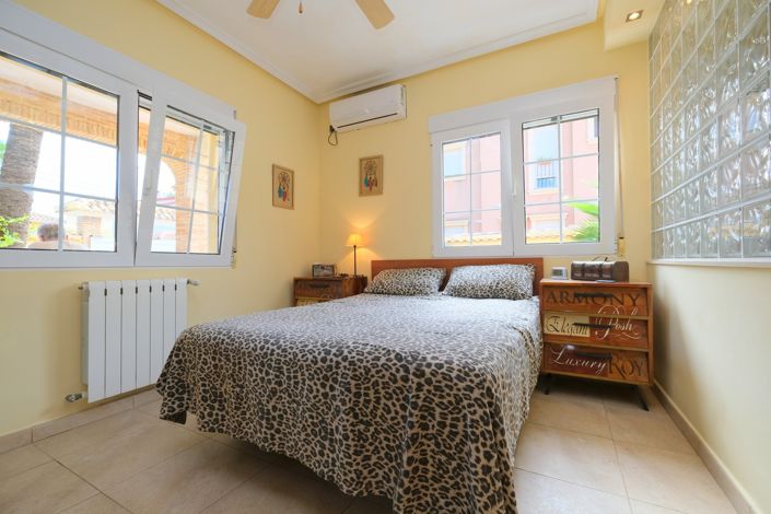 Image No.13-3 Bed Villa for sale