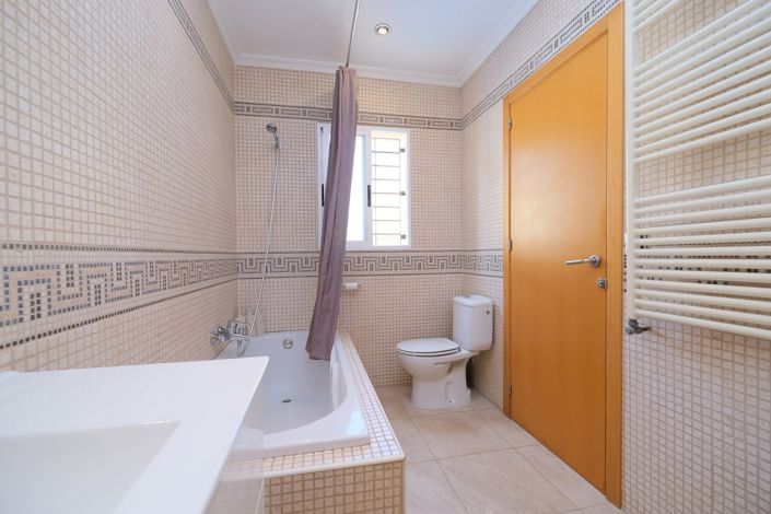 Image No.23-3 Bed Villa for sale