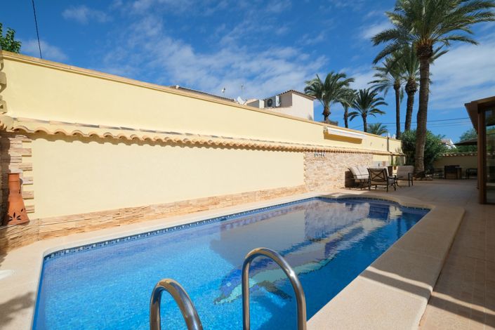 Image No.32-3 Bed Villa for sale