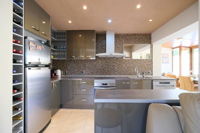 Image No.9-3 Bed Villa for sale