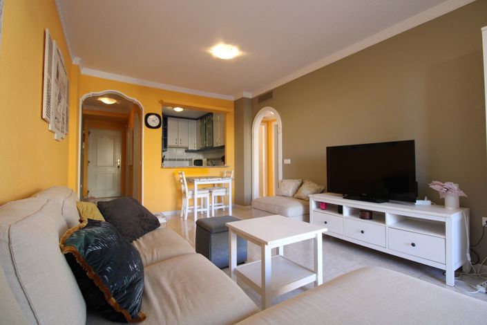 Image No.10-2 Bed Property for sale