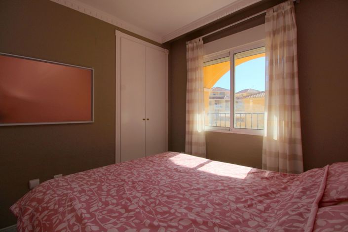 Image No.13-2 Bed Property for sale