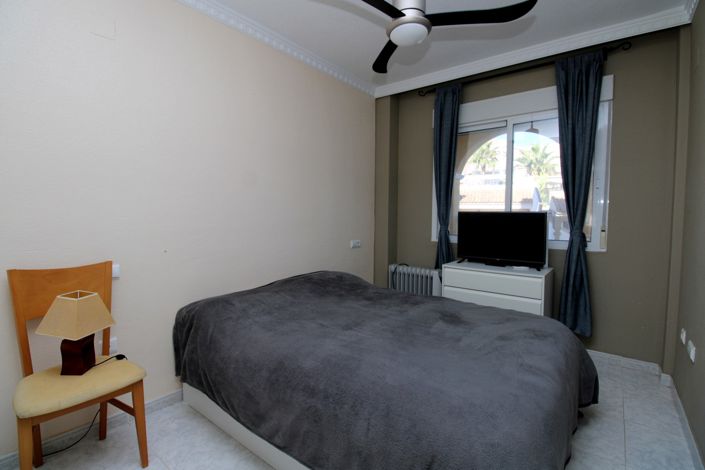 Image No.14-2 Bed Property for sale