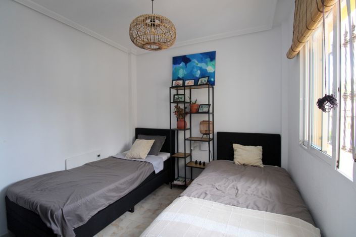 Image No.18-3 Bed Villa for sale