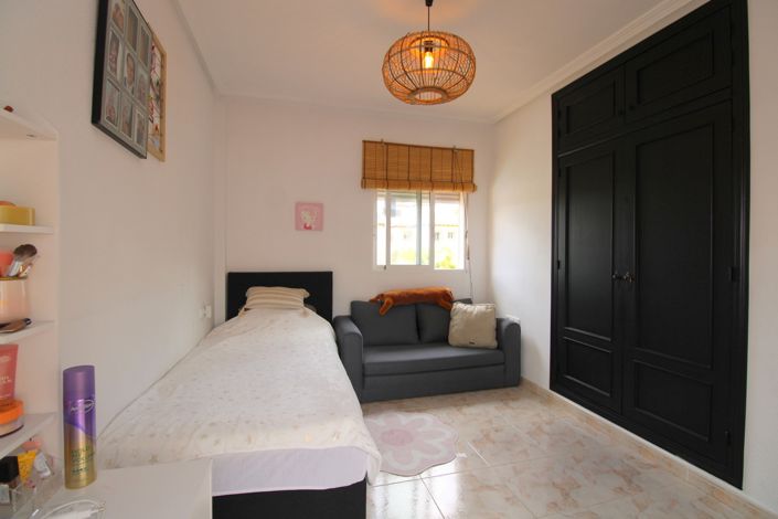 Image No.24-3 Bed Villa for sale