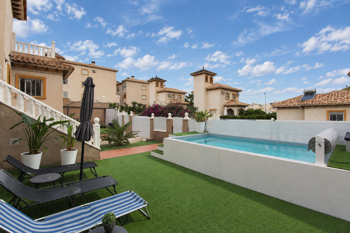Image No.6-3 Bed Villa for sale