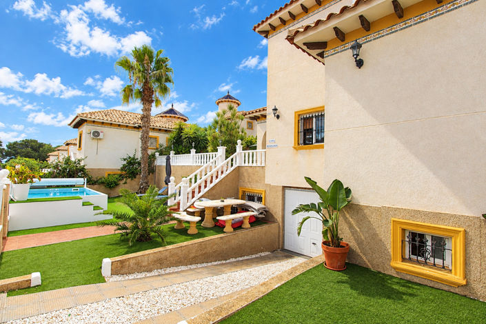 Image No.7-3 Bed Villa for sale