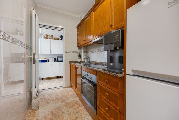 Image No.5-2 Bed Property for sale