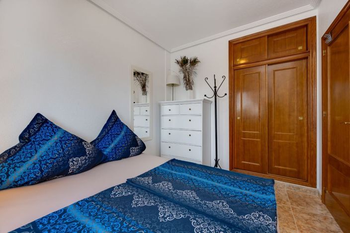 Image No.9-2 Bed Property for sale
