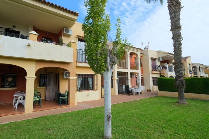 Image No.11-1 Bed Property for sale