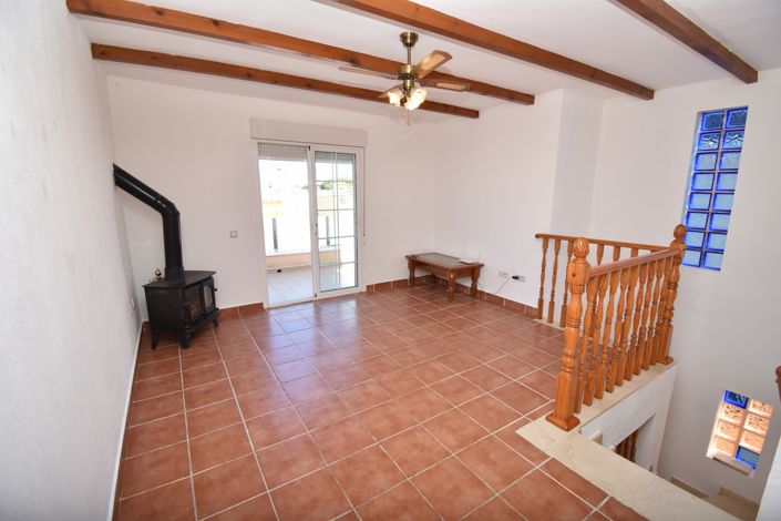 Image No.2-3 Bed Villa for sale