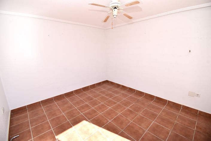 Image No.23-3 Bed Villa for sale