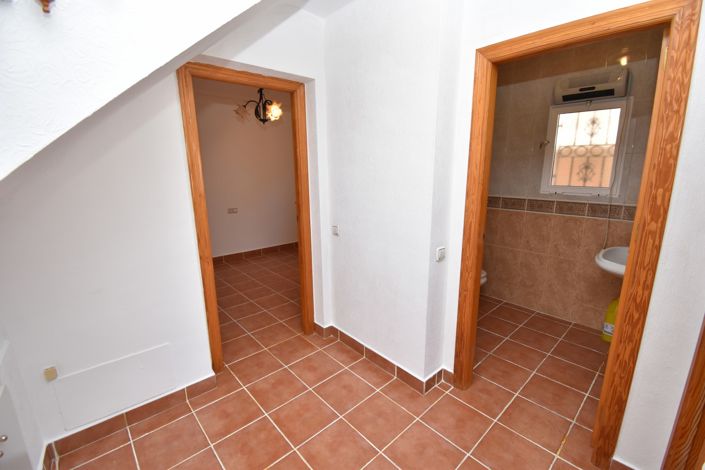 Image No.7-3 Bed Villa for sale