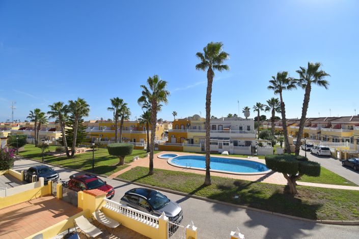 Image No.16-2 Bed Property for sale