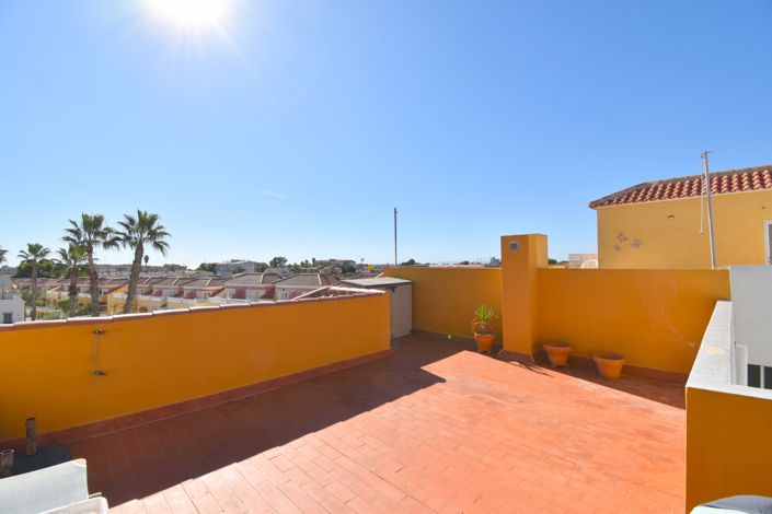 Image No.20-2 Bed Property for sale
