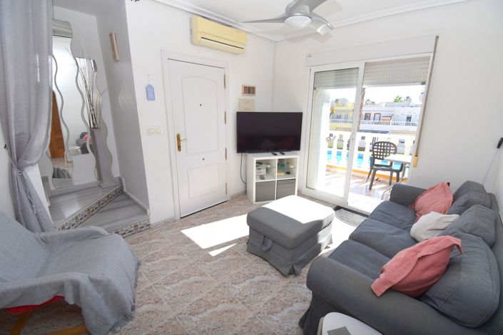 Image No.3-2 Bed Property for sale