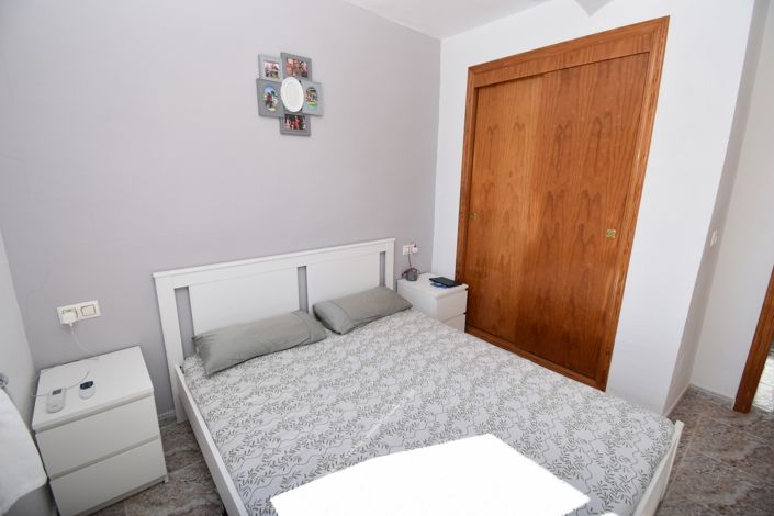 Image No.8-2 Bed Property for sale