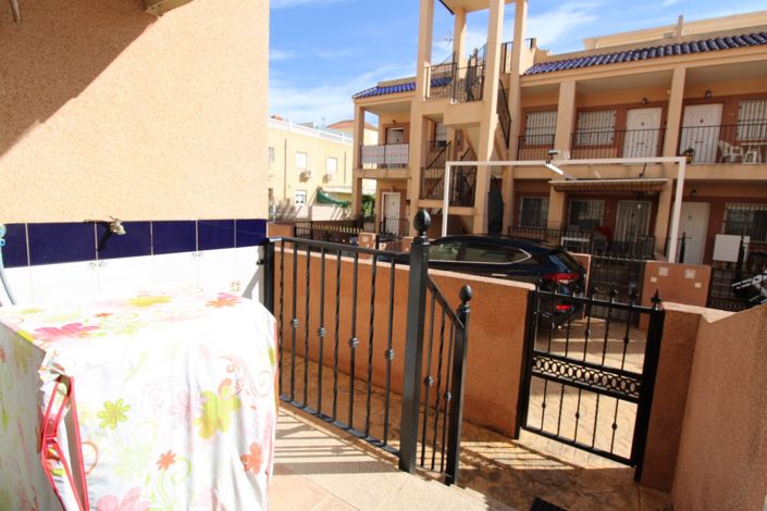 Image No.17-2 Bed Property for sale