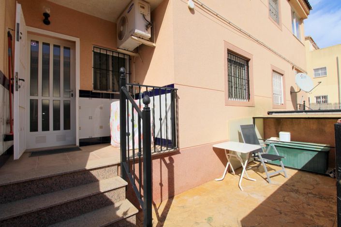 Image No.18-2 Bed Property for sale