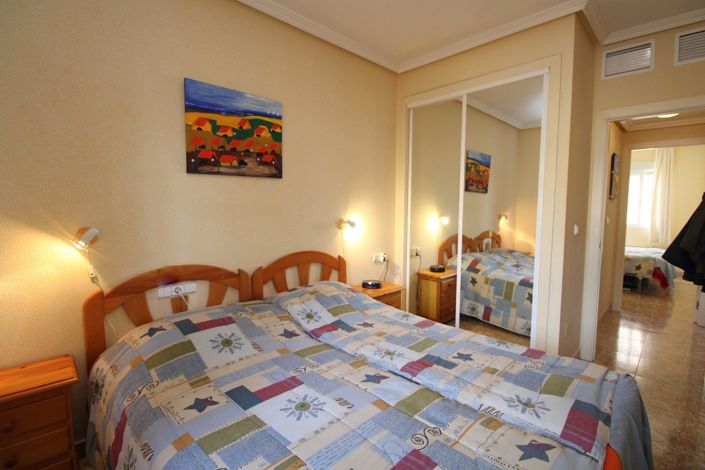Image No.3-2 Bed Property for sale