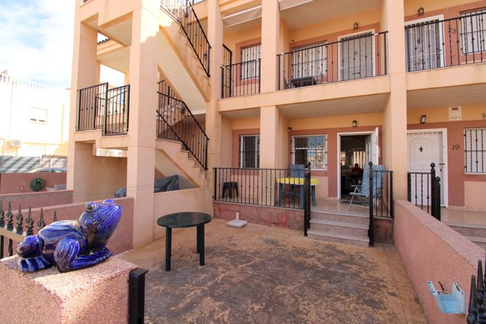 Image No.6-2 Bed Property for sale