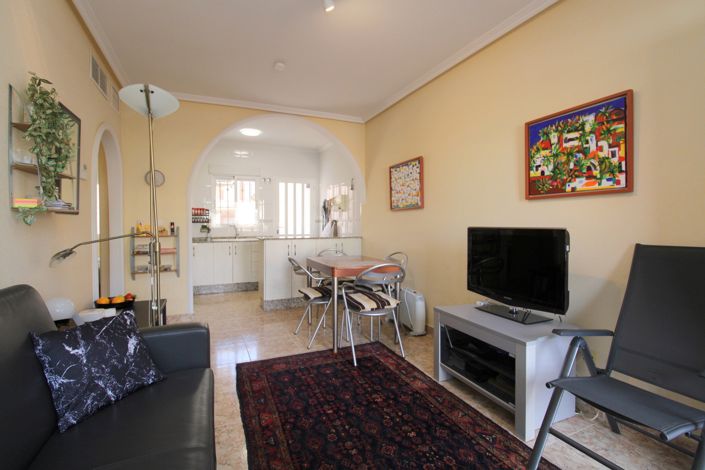 Image No.8-2 Bed Property for sale