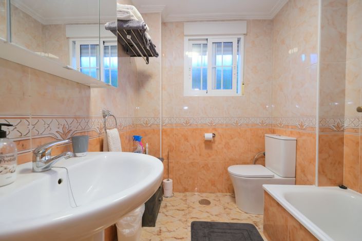 Image No.14-Propriété de 2 chambres à vendre