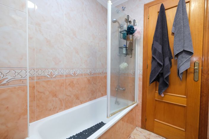Image No.15-Propriété de 2 chambres à vendre