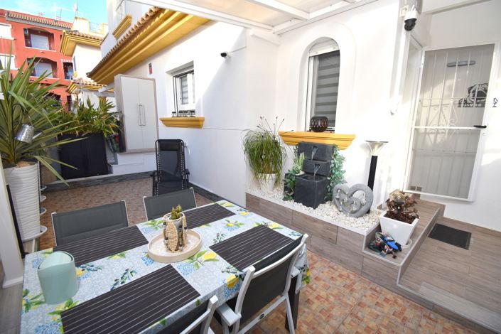 Image No.2-2 Bed Townhouse for sale