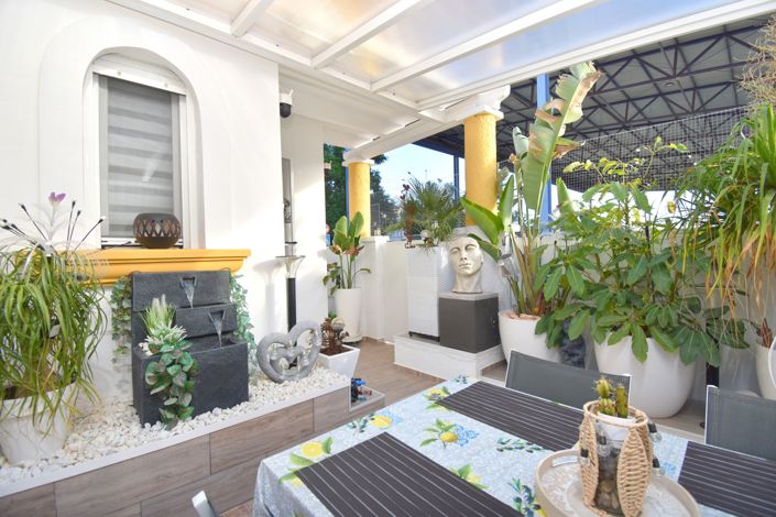 Image No.29-2 Bed Townhouse for sale