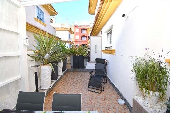 Image No.30-2 Bed Townhouse for sale