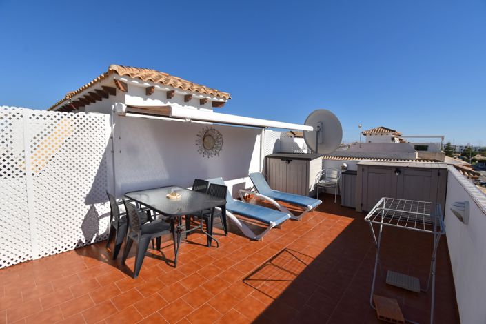Image No.19-2 Bed Property for sale